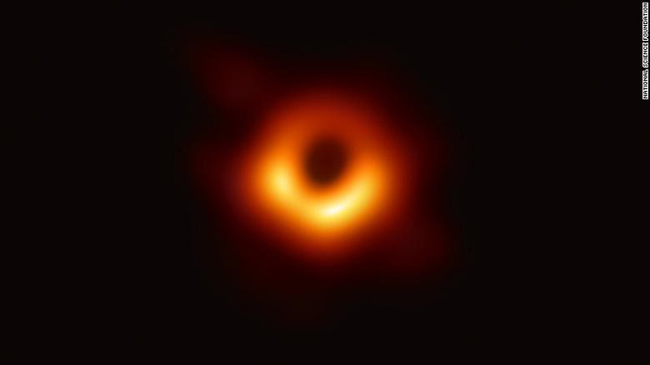 Người phụ nữ tạo thuật toán chụp ảnh hố đen vũ trụ đầu tiên trong lịch sử - Ảnh 2.