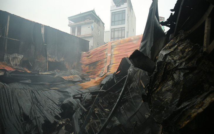 Vụ cháy 8 người chết: Nhà xưởng xây dựng trên đất lấn chiếm