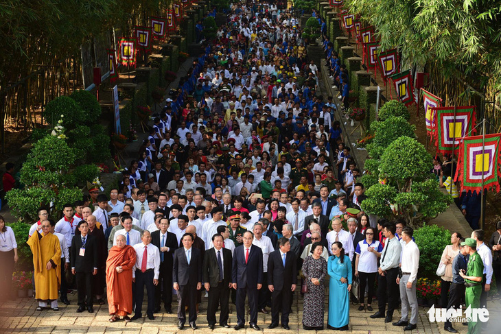 Hàng ngàn người dự lễ giỗ Tổ Hùng Vương ở TP.HCM - Ảnh 1.