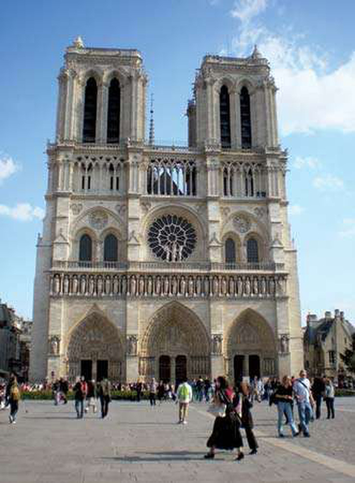 Những cột mốc khiến Nhà thờ Đức Bà Paris nổi tiếng - Ảnh 2.