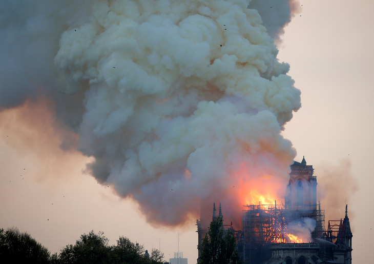 6 câu hỏi đặt ra sau vụ cháy Nhà thờ Đức Bà Paris - Ảnh 5.