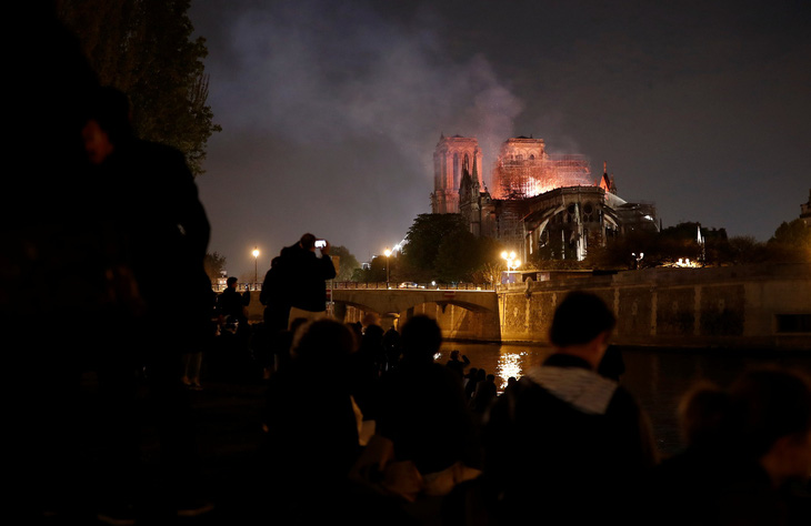6 câu hỏi đặt ra sau vụ cháy Nhà thờ Đức Bà Paris - Ảnh 7.