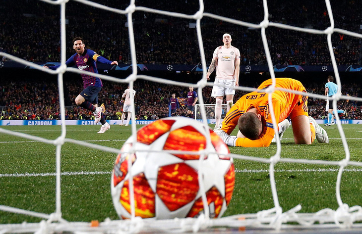 Messi lập cú đúp, Barca chấm dứt giấc mơ Champions League của MU - Ảnh 2.