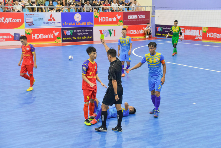 VFF nhắc nhở hai đội futsal Khánh Hòa thi đấu thiếu tích cực ở Giải quốc gia 2019 - Ảnh 2.