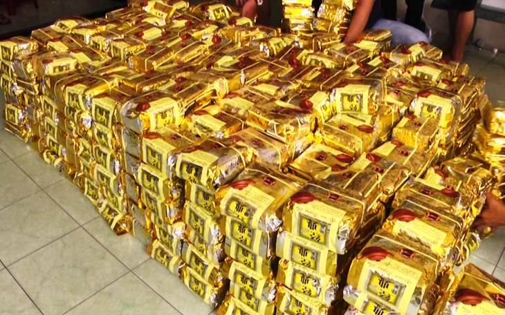 Cận cảnh Công an TP.HCM bắt hơn 1,1 tấn ma túy ngụy trang trong loa thùng