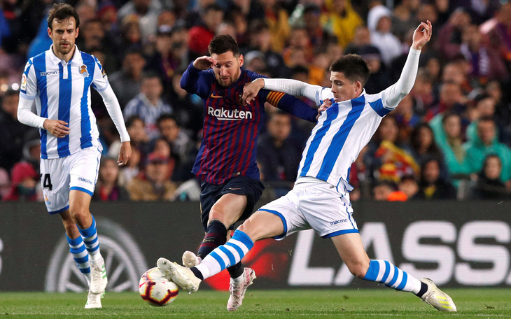 Messi bị chặn đứng, Barca vẫn tiến sát "ngai vàng"