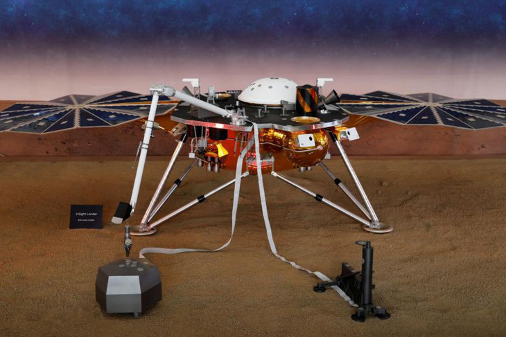 Tàu thăm dò InSight lần đầu phát hiện động đất trên sao Hỏa - Ảnh 1.
