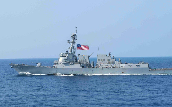 Mỹ thách thức Trung Quốc, điều hai chiến hạm hải quân qua eo biển Đài Loan