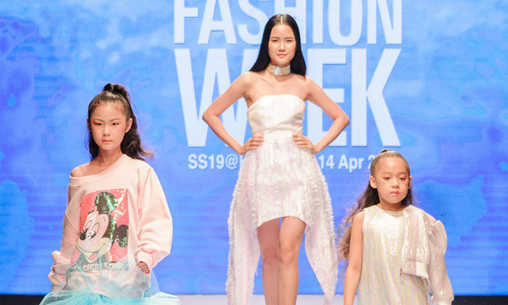 Nhà thiết kế nổi danh Hàn Quốc đến Tuần lễ Thời trang Quốc tế Việt Nam - Ảnh 1.