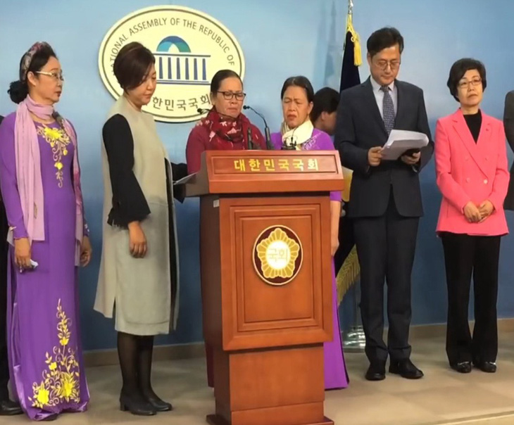 Hai phụ nữ Việt nhận giải Hòa bình ở Hàn Quốc - Ảnh 1.