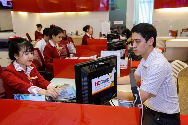 HDBank tiếp tục nhận hai giải thưởng lớn từ tổ chức Asiamoney - Ảnh 1.