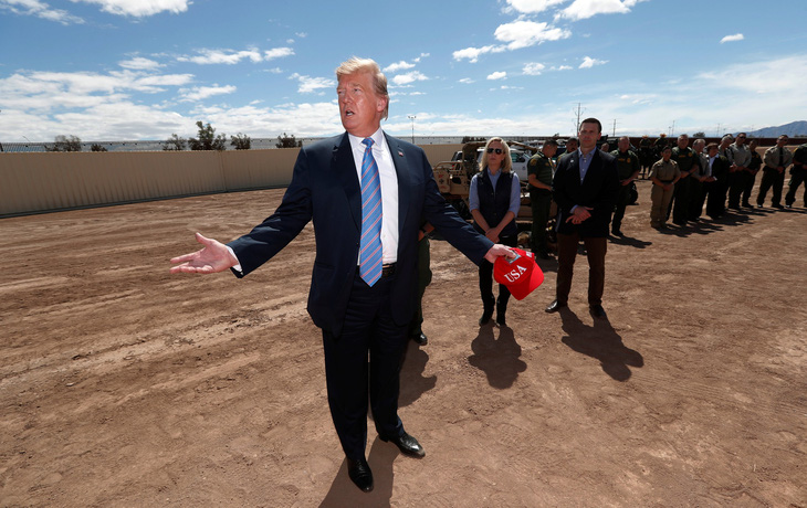 Hạ viện Mỹ kiện chính quyền ông Trump vụ bức tường biên giới - Ảnh 2.