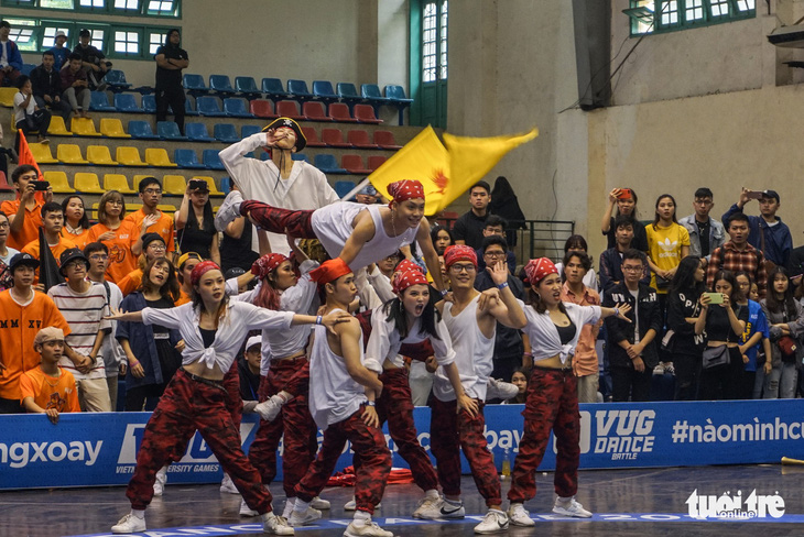 Sôi động nhảy đối kháng tại chung kết Giải thể thao sinh viên Việt Nam - Ảnh 2.