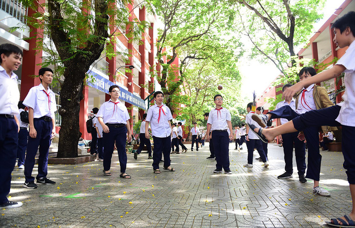 Ngăn chặn bạo lực học đường: Không khoán trắng cho nhà trường - Ảnh 1.