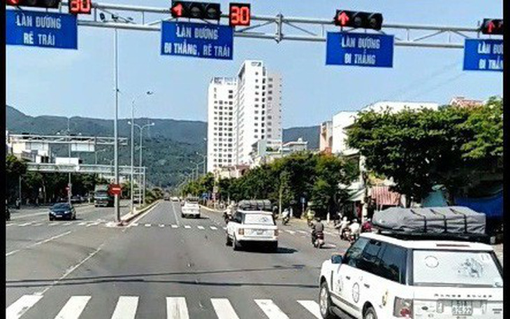 CSGT đã xác định được 9 ô tô vượt đèn đỏ ở Đà Nẵng và sẽ xử phạt