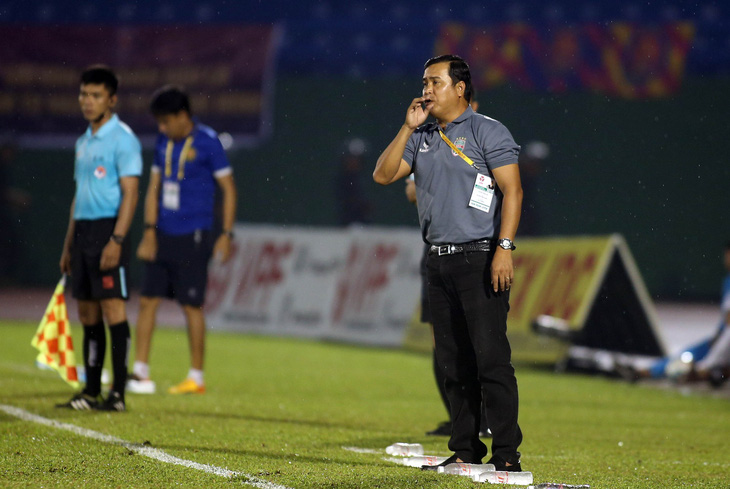 HLV trưởng Bình Dương không dám xem 5 phút cuối trận đấu với Sài Gòn - Ảnh 4.