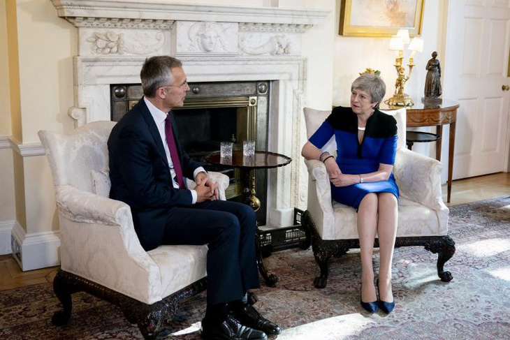Tổng thư ký NATO khuyến cáo Anh cẩn trọng trước các rủi ro từ Huawei - Ảnh 1.