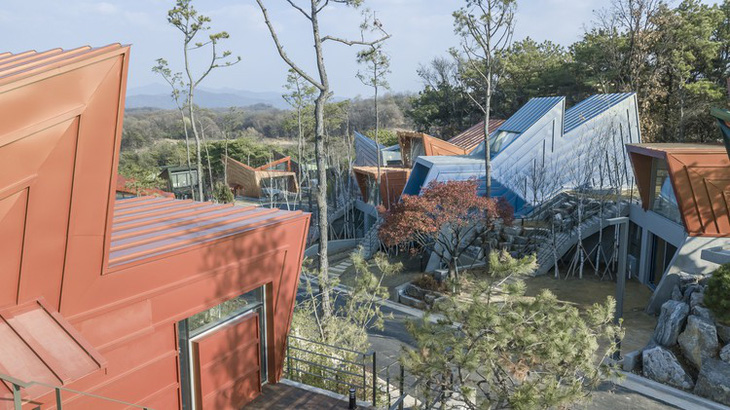 Kiến trúc lạ mắt của khu nhà ở đầy màu sắc tại Hàn Quốc - Ảnh 12.