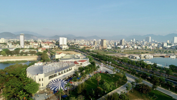 VNVC thành lập trung tâm tiêm chủng lớn nhất tại Đà Nẵng - Ảnh 1.
