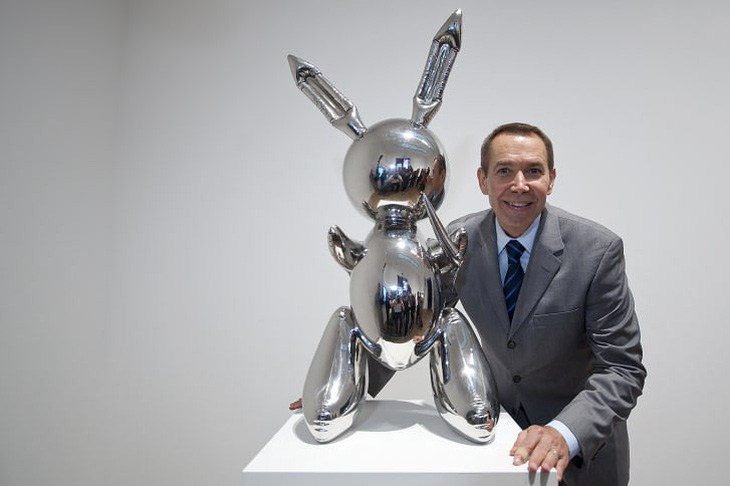 Ngắm bức tượng con thỏ không mặt bán được 91 triệu USD - Ảnh 1.