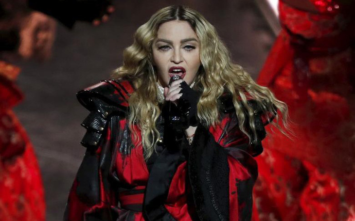 Madonna vẫn sẽ biểu diễn tại Eurovision mặc kêu gọi tẩy chay