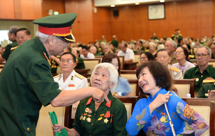 Cuộc hội ngộ xúc động của gần 1.000 cựu binh bộ đội Trường Sơn - Ảnh 3.