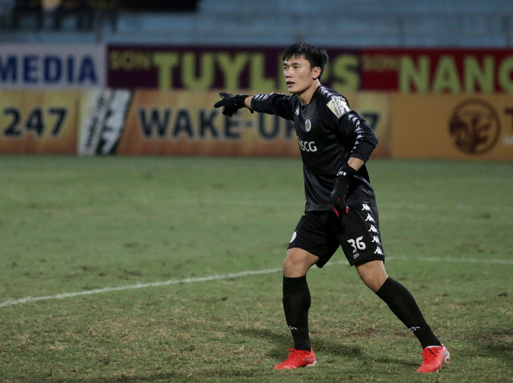 Hà Đức Chinh giấu chấn thương, Bùi Tiến Dũng có trận ra mắt Hà Nội FC - Ảnh 2.