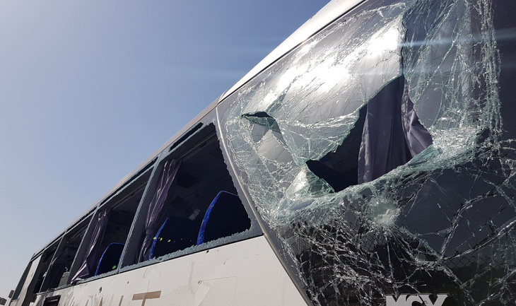 Xe chở du khách nước ngoài lại bị tấn công ở Ai Cập - Ảnh 2.