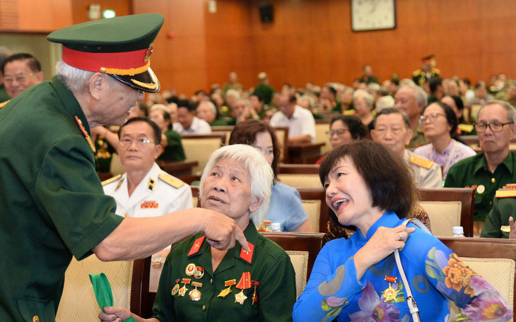 Cuộc hội ngộ xúc động của gần 1.000 cựu binh bộ đội Trường Sơn