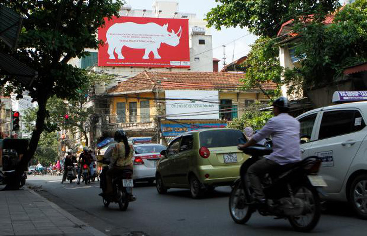 Đủ mọi chiến dịch, vì sao người Việt Nam vẫn mua sừng tê giác? - Ảnh 2.