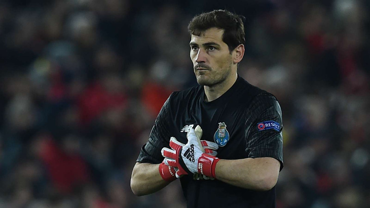 Casillas có thể giải nghệ sau khi bị đau tim trên sân tập - Ảnh 2.