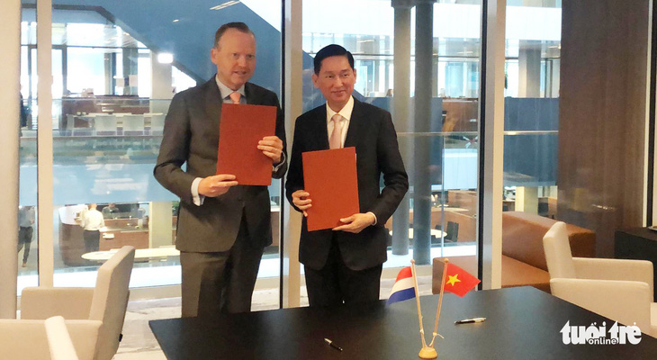 TP.HCM ký hợp tác chống ngập bền vững với Hà Lan - Ảnh 2.