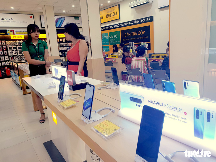 Điện thoại Huawei ở Việt Nam bị trả giá bèo bọt - Ảnh 1.