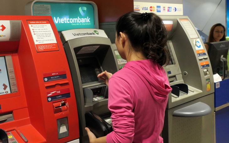 Miễn phí chuyển thẻ ATM sang thẻ chip giai đoạn đầu