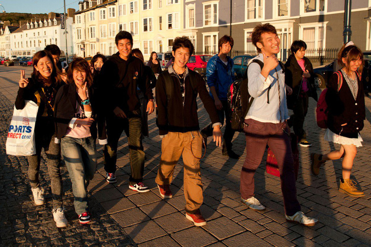 Du học sinh Trung Quốc rời Mỹ,  chuyển hướng sang Anh, Úc, Canada - Ảnh 1.