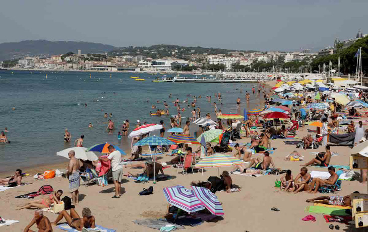 thành phố biển Cannes