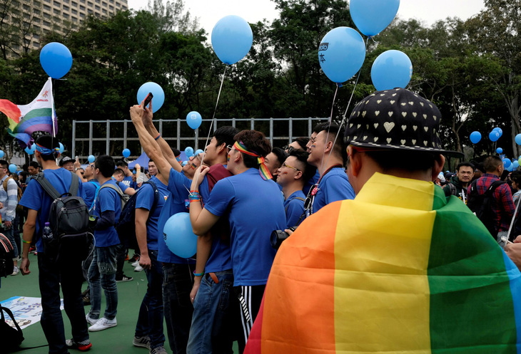 Đài Loan công nhận hôn nhân đồng giới gây lúng túng cho Trung Quốc - Ảnh 1.