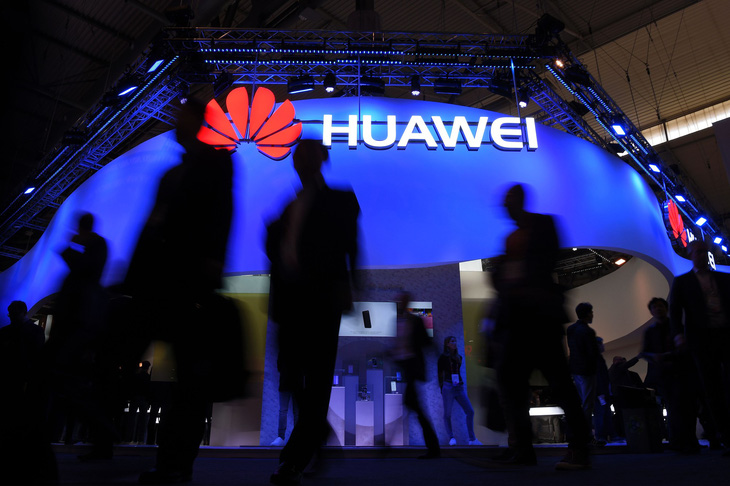 Các hãng chip Mỹ lách lệnh cấm, vẫn bán hàng cho Huawei - Ảnh 1.