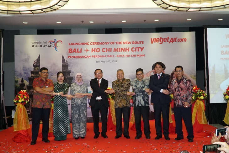 Vietjet chính thức khai trương đường bay TP.HCM - Bali - Ảnh 4.