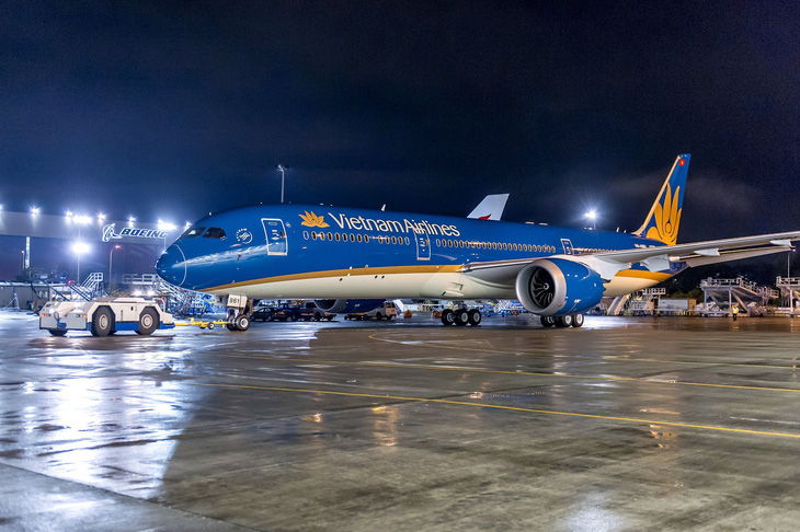 Máy bay Vietnam Airlines đi Đức quay lại sân bay Nội Bài sau 30 phút cất cánh - Ảnh 1.