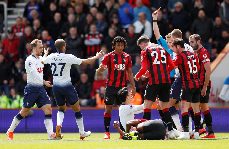 Son Heung Min và Foyth nhận thẻ đỏ, Tottenham trắng tay trước Bournemouth - Ảnh 1.