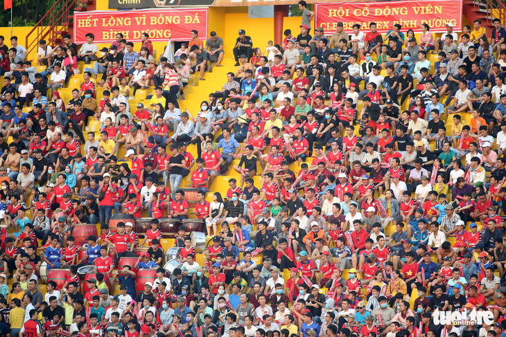 Sân Bình Dương đông kỷ lục trong ngày tiếp CLB Hà Nội - Ảnh 6.