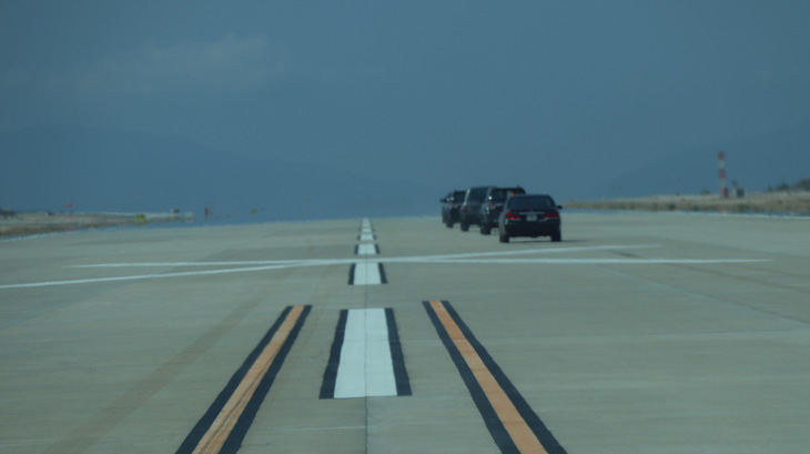Sân bay quốc tế Cam Ranh muốn sớm khai thác đường băng số 2 - Ảnh 1.