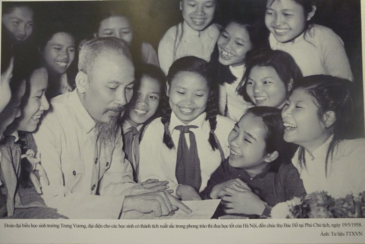 Nhìn lại 50 năm thực hiện Di chúc của Chủ tịch Hồ Chí Minh - Ảnh 1.