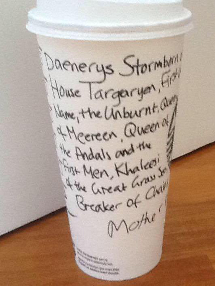 Khó tin: Game of Thrones để quên ly cà phê thế kỷ 21 vào phim - Ảnh 3.