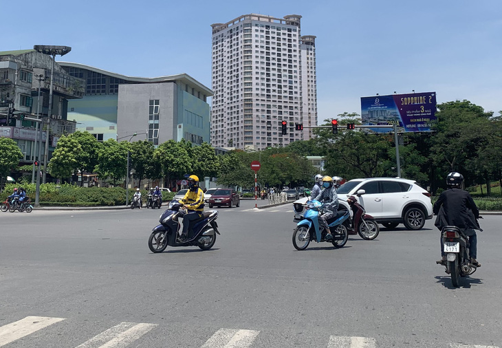 Hà Tĩnh 43,4 độ C, là nơi nắng nóng nhất lịch sử Việt Nam - Ảnh 1.