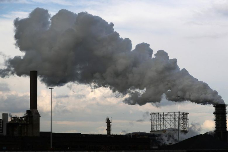 Canada đề xuất tăng gấp đôi thuế carbon để chống biến đổi khí hậu - Ảnh 1.