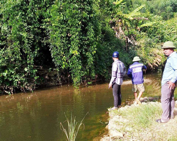 Đi mò cua bắt ốc, hai mẹ con chết đuối thương tâm - Ảnh 1.