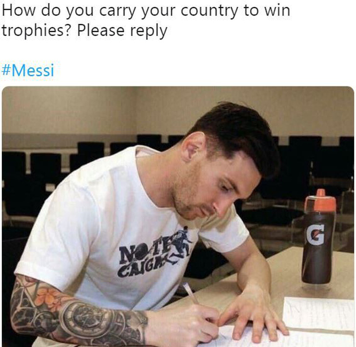 Dân mạng chế hình ảnh Messi viết thư cầu cứu Ronaldo - Ảnh 4.