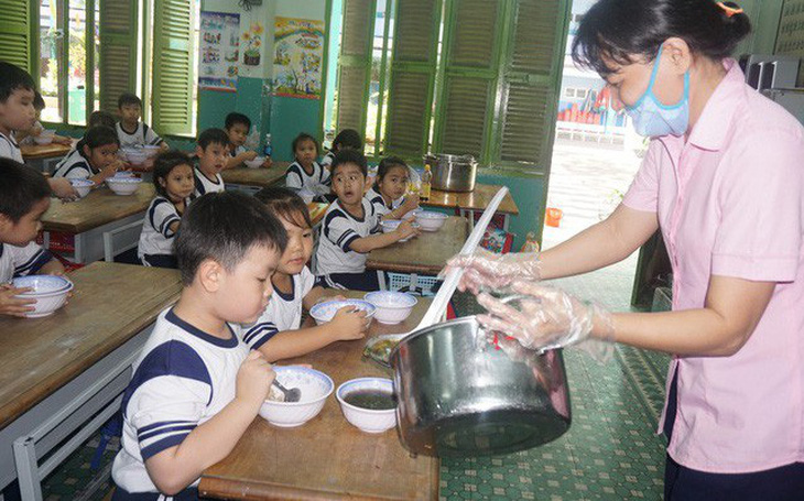 Thức ăn cho bếp ăn trường học phải đạt chuẩn VietGap, Global Gap